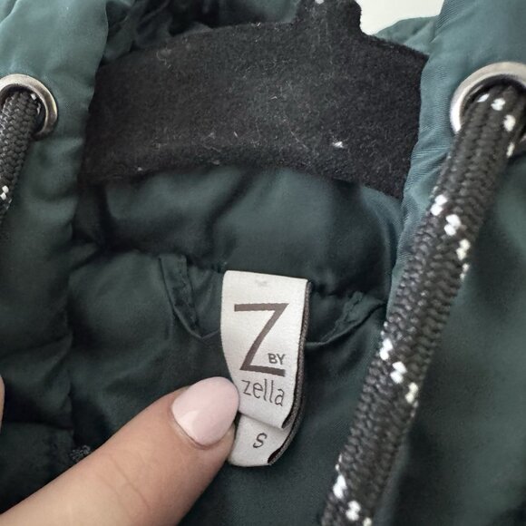 Zella Hooded Puffer Vest Womens S Pine Green Mid-Length Lined Pockets Quilted - Picture 4 of 7